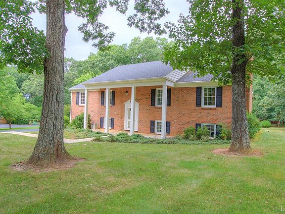 3rd image of 1149 Farfields Dr