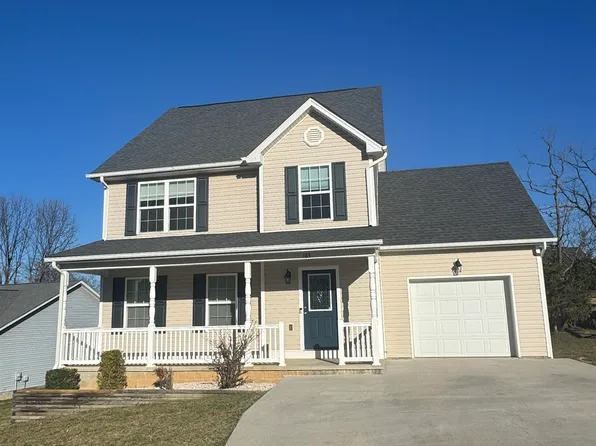 165 Lofty Cir, Stuarts Draft, VA 24477