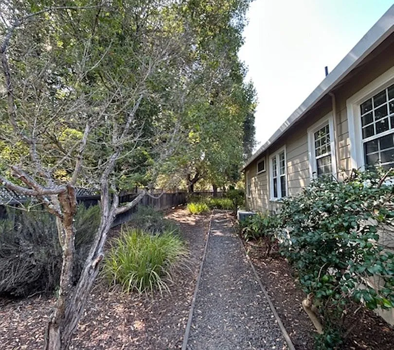 2280 Summerfield Rd