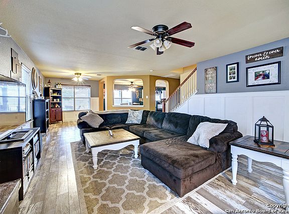 3rd image of 9806 Palomino Oaks