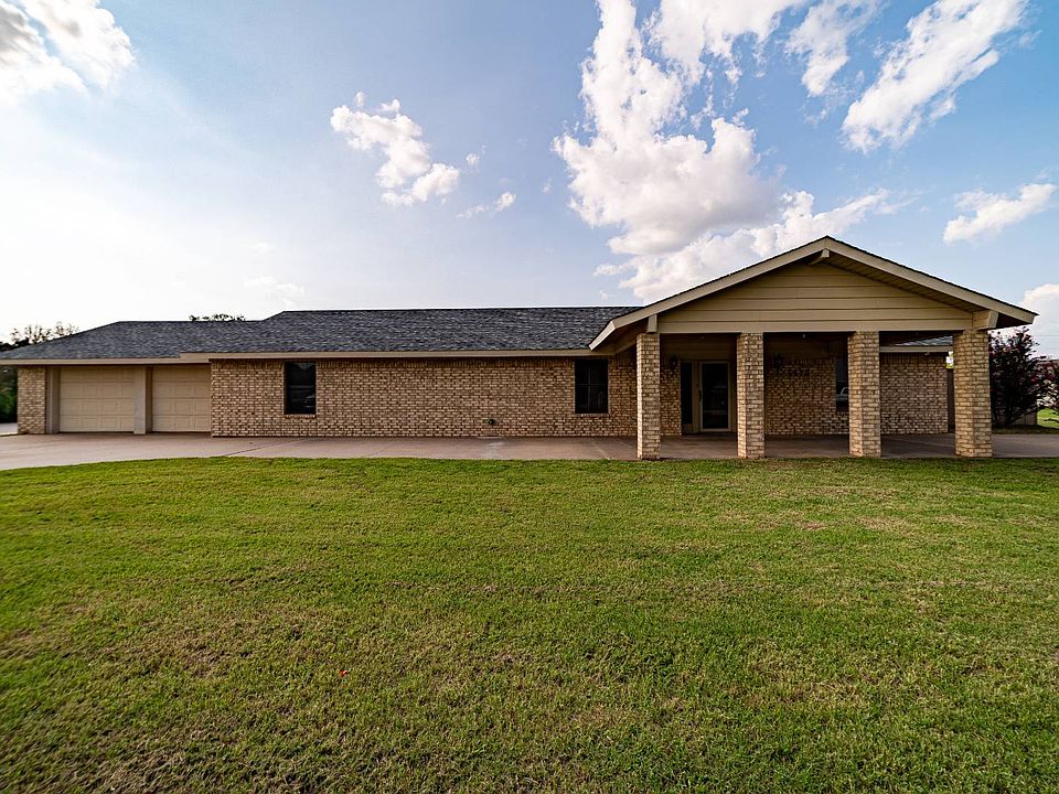 1st image of 4412 Tanglewood Dr