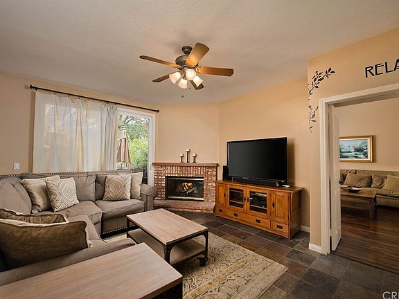 4th image of 24414 Hampton Dr Unit A