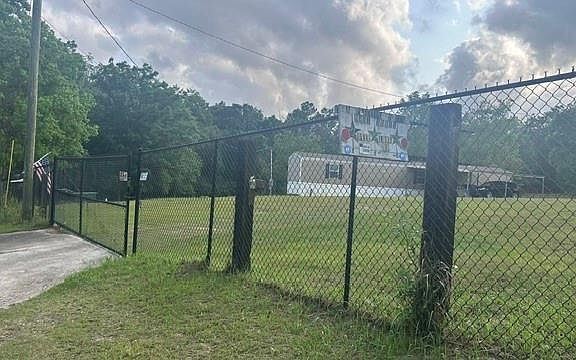 3rd image of 6851 Jones Overlook Rd