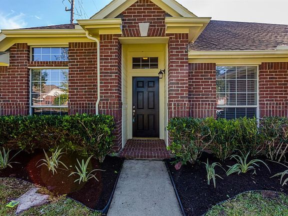 5th image of 1919 Parkview Ln