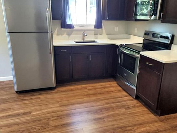 4th image of 1901 W Bristol Ave APT A