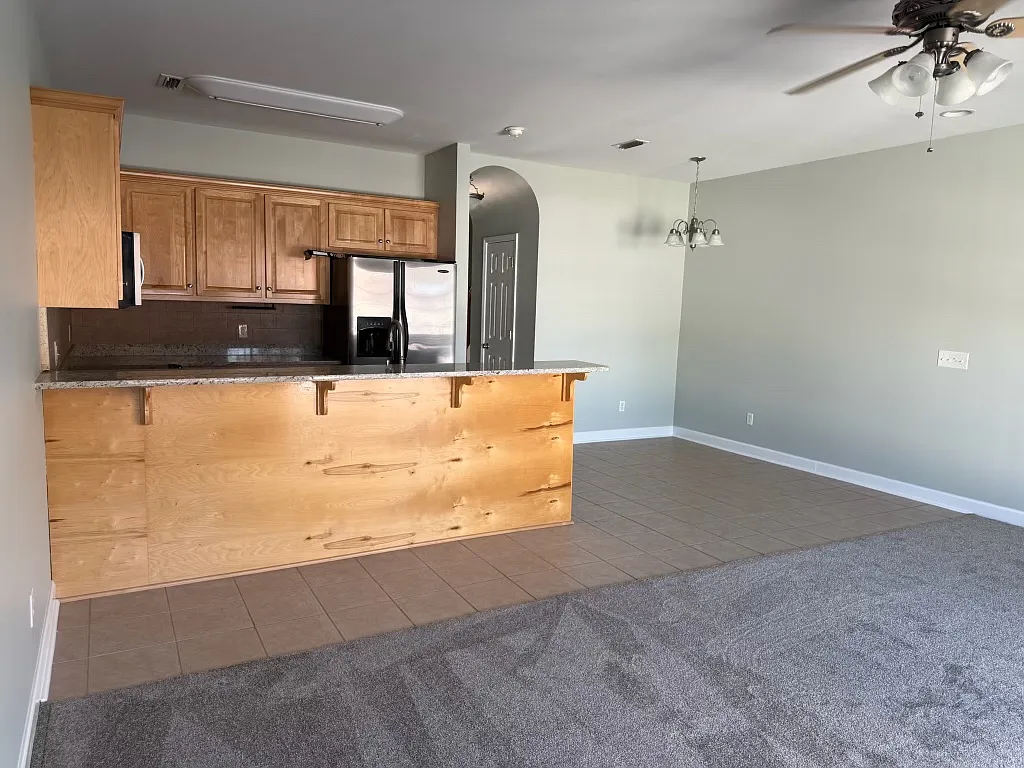 219 Eagle Lndg — Photo 4