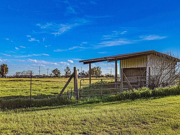 5th image of 12495 E Harney Ln