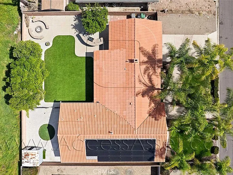 43160 San Marcos Pl — Photo 2