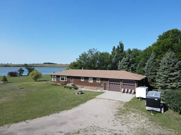 2814 Pebble Lake Rd, Fergus Falls, MN 56537
