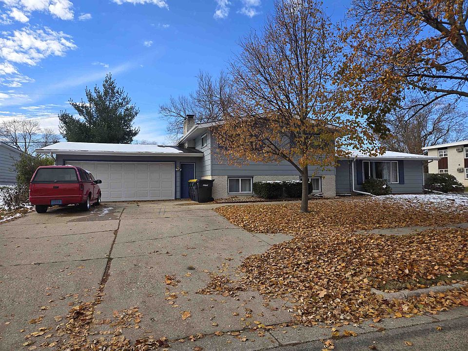 2nd image of 2325 18th Ave