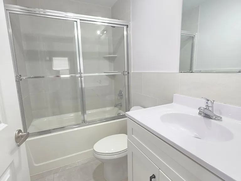 212-214 S 2nd St #2 — Photo 9