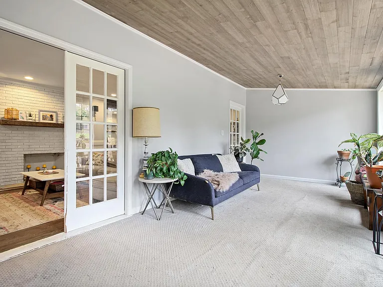 2259 Collier Dr — Photo 12