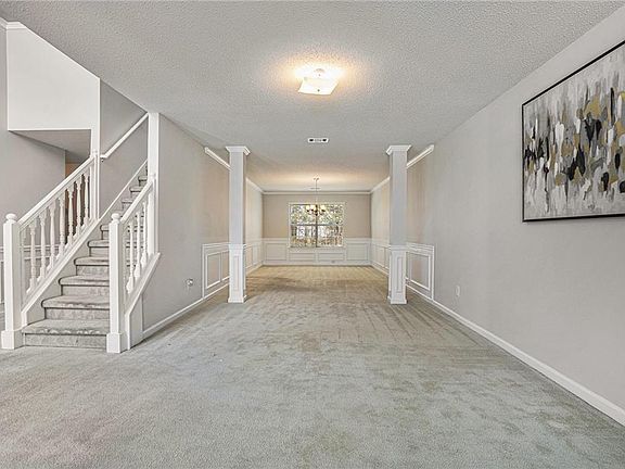 3rd image of 1492 Saint George Pl