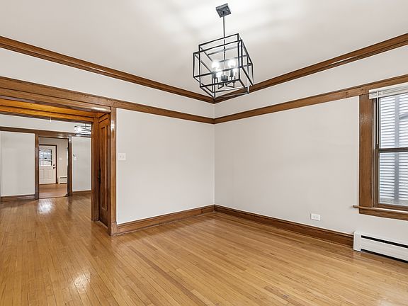 5th image of 3411 N Springfield Ave