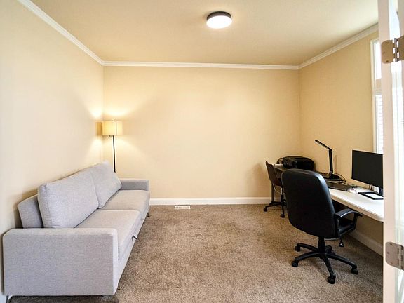 4th image of 1220 Vienna Dr #498