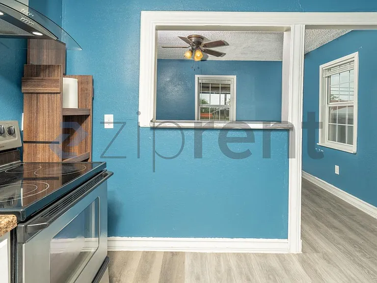 1411 Sanco St — Photo 8
