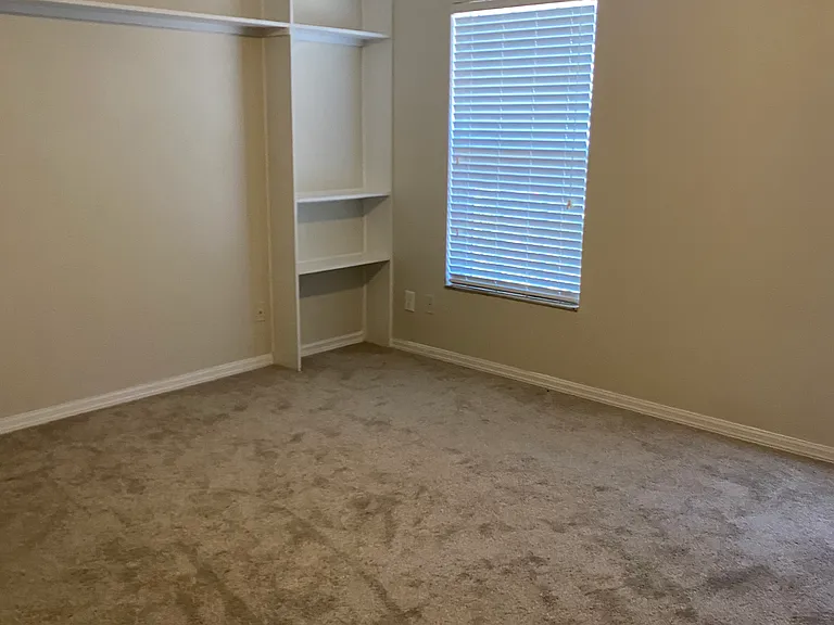 308 S Gomez Ave #C — Photo 29