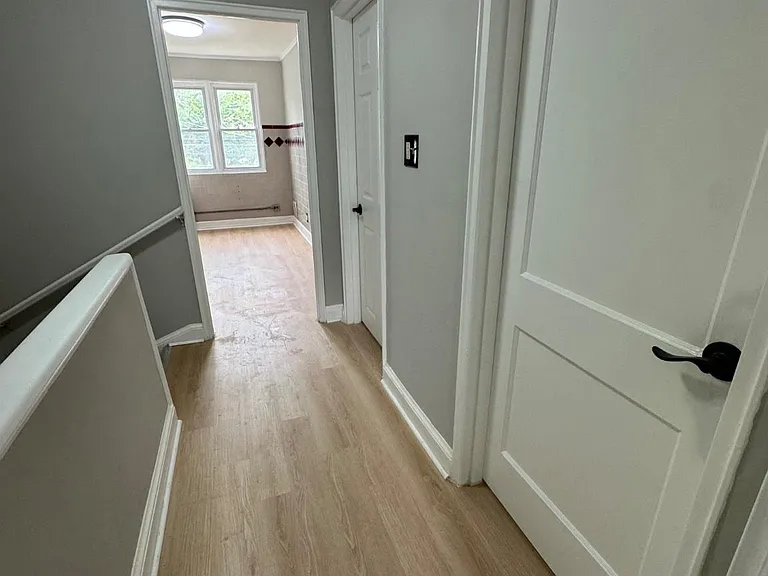 818 Bradhurst Rd — Photo 3