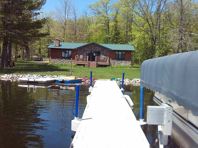 1st image of 1076 Peach Ln