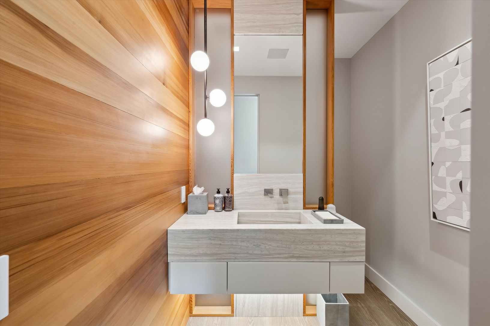  Powder Room
