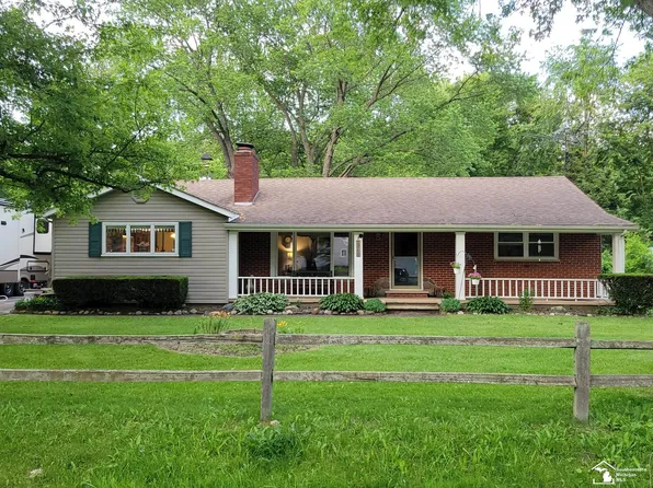 13200 Parkway Blvd, Carleton, MI 48117
