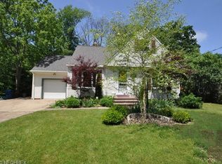 27420 Donald Ave, Bay Village, OH 44140