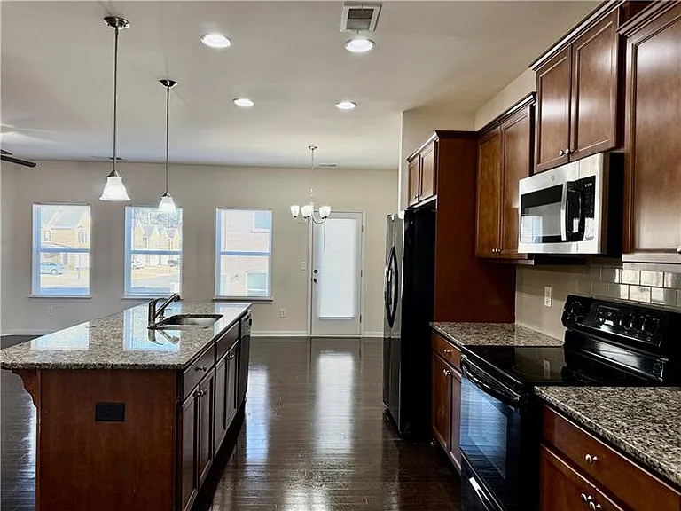 257 Centerview Way — Photo 5