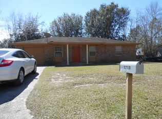 1713 Timberlane Rd, Gautier, MS 39553