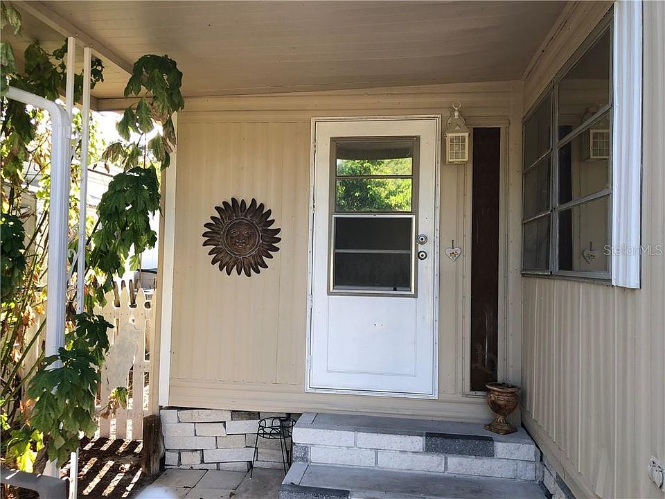 2nd image of 5016 77th St N