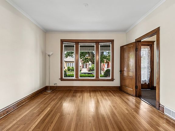 3rd image of 5337 W Berenice Ave