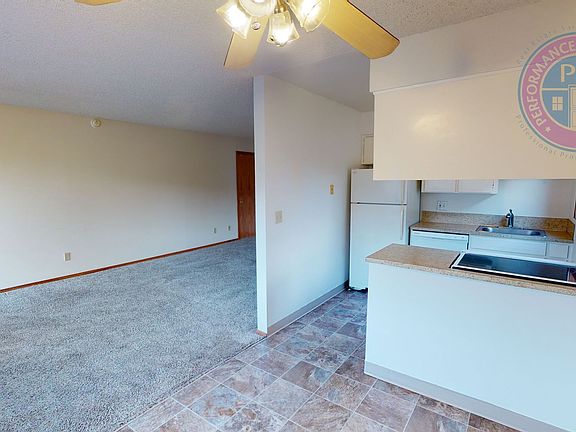 4th image of 2205-2213 NE 46th Ave #2211