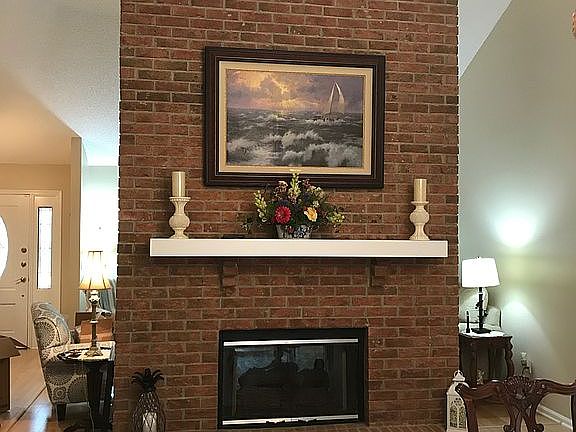 4th image of 13855 Athens Dr