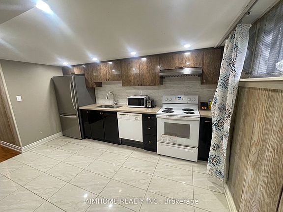 2nd image of 52 Beacham Cres #Basement