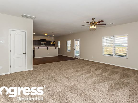 2nd image of 1146 Blue Topaz Dr