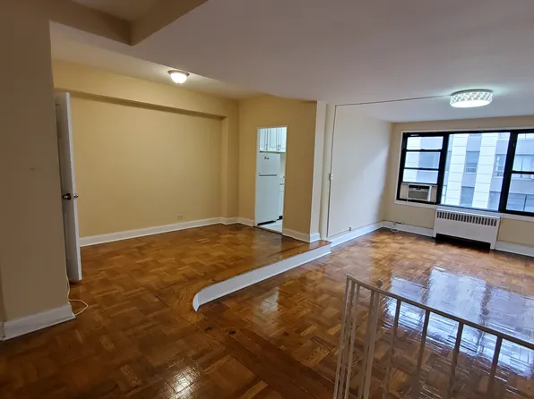 98-34 63rd Drive image 4 of 11