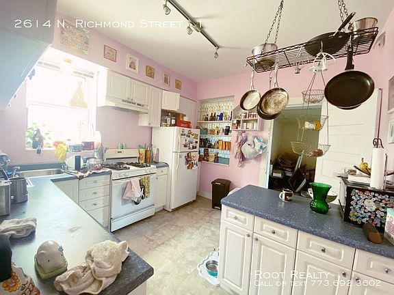 3rd image of 2614 N Richmond St #1