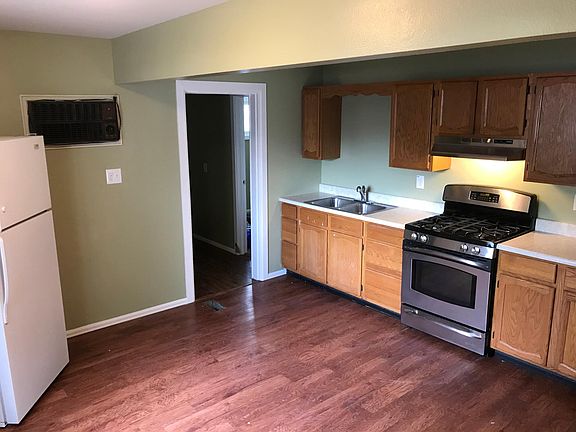 Kitchen to back hall