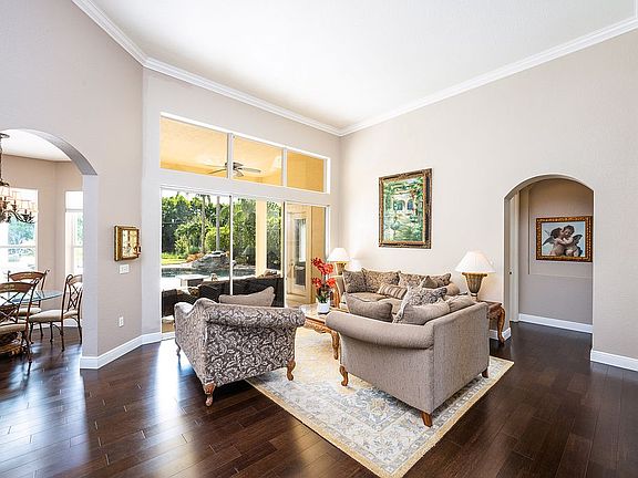 Living Room (14' ceilings)