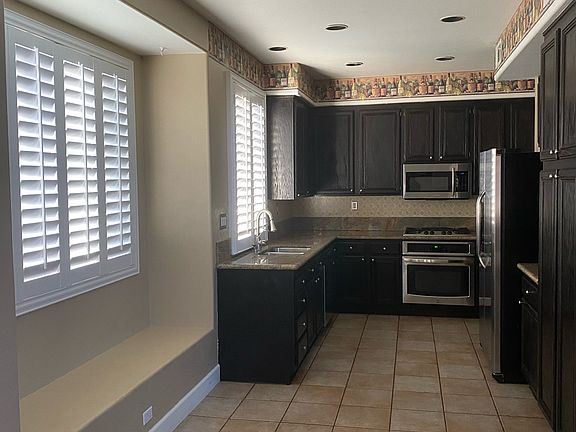 4th image of 8185 Bonaventure Dr