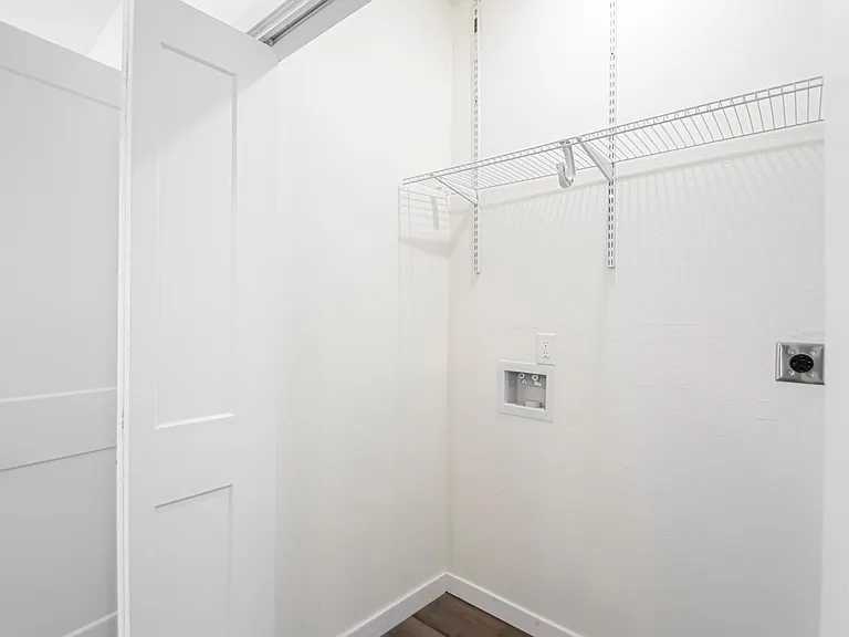 805 Maple St — Photo 17