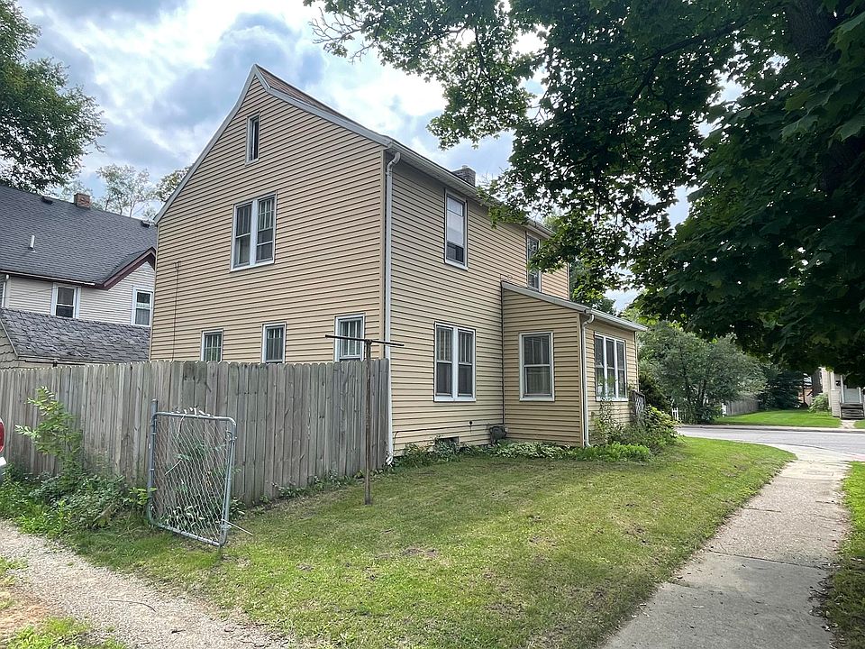 2nd image of 1103 E Stockbridge Ave