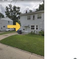 2338 Deerfield Ct, Westland, MI 48186