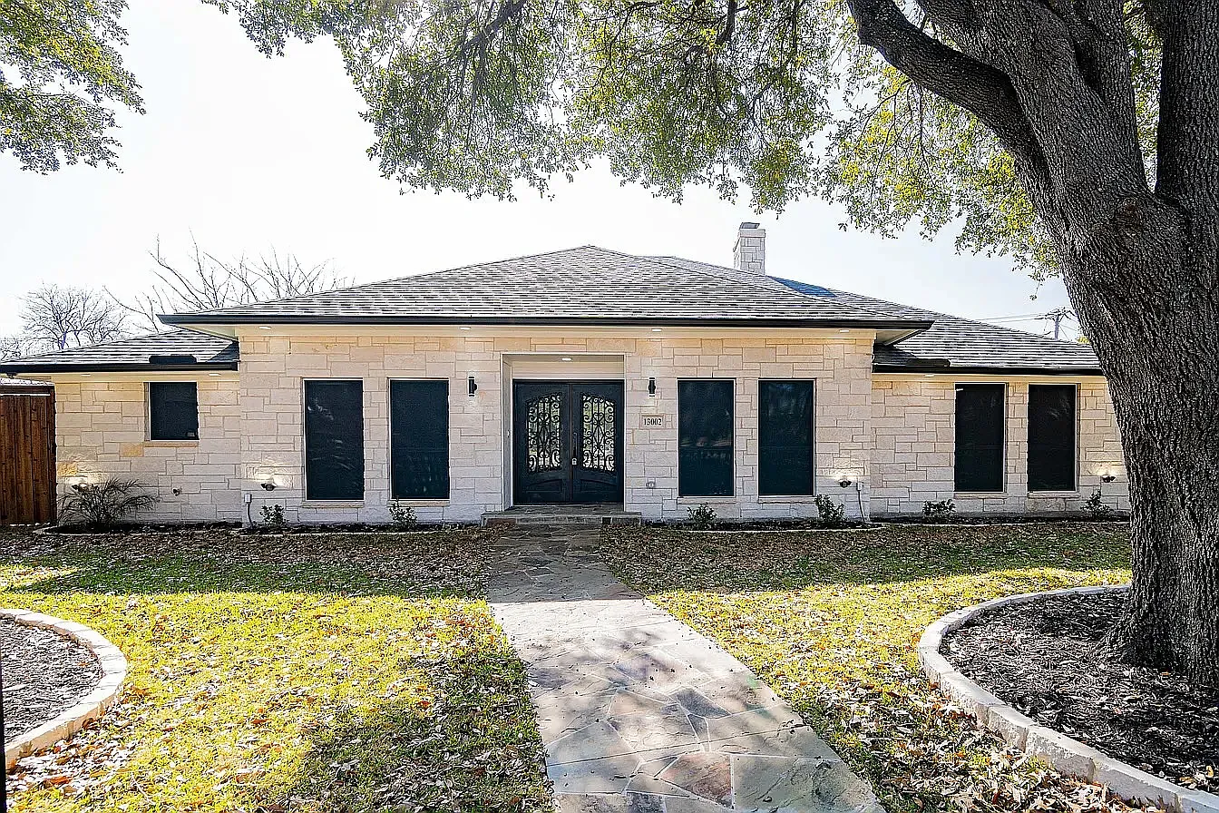 4 bed, 3.5 bath, 3060 sqft, $8,995 — Photo 1