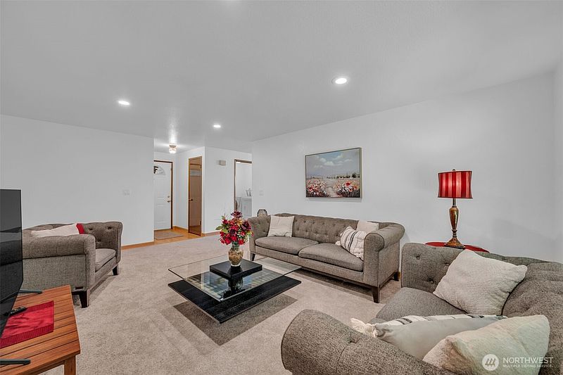 5th image of 11622 SE 320th Street