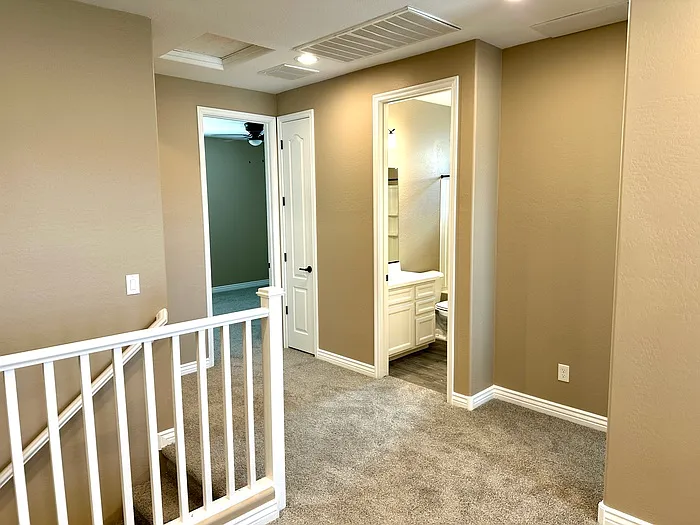 2930 E Sunland Ave — Photo 17