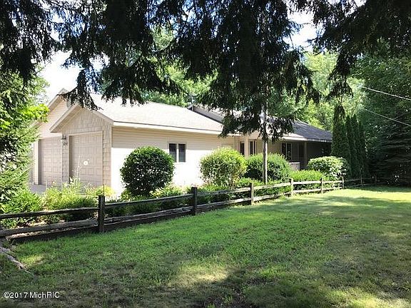 5th image of 6740 W Lake Dr