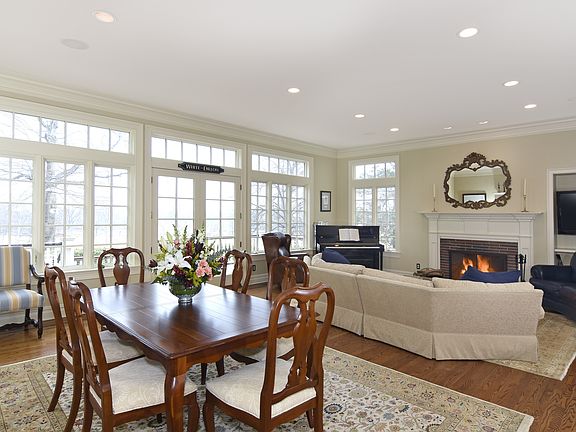 4th image of 100 Siwanoy Blvd