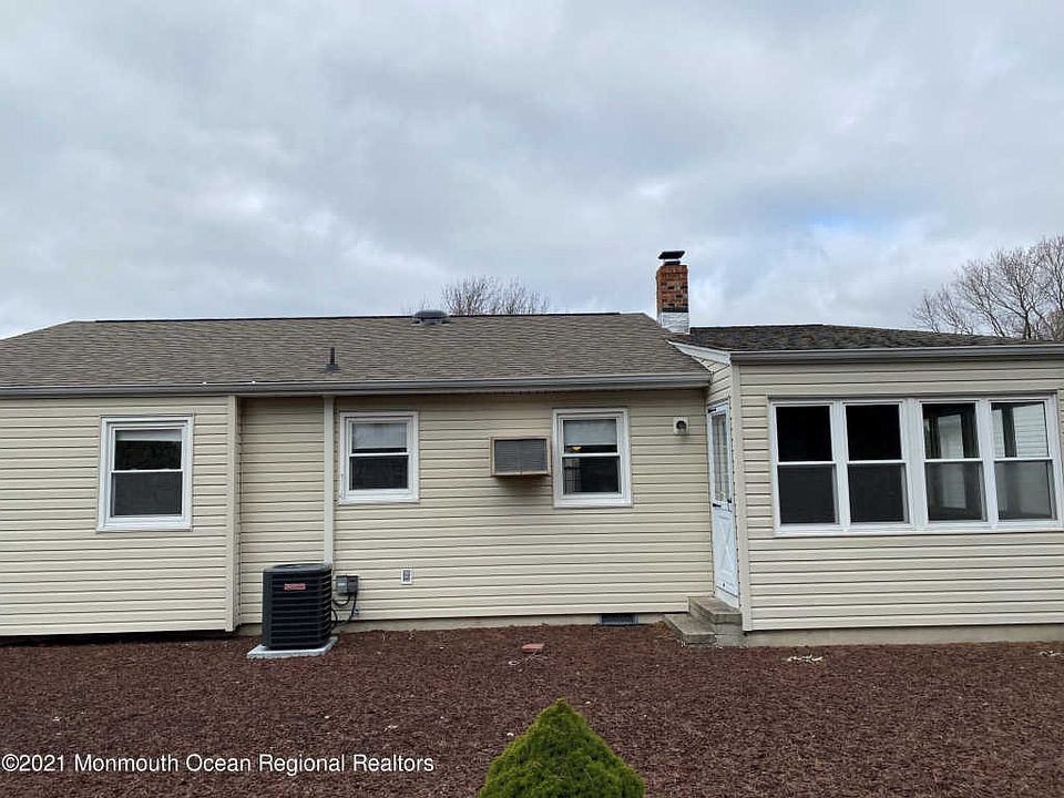 2nd image of 22 Whitaker Dr