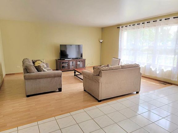 4th image of 1522 N Channel Dr