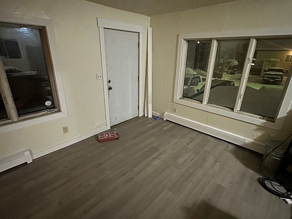 2nd image of 1122 Garden Way Unit A